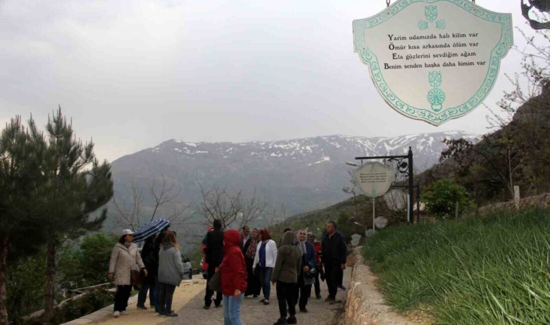 Erzincan'ın Kemaliye ilçesinde Osmanlı döneminde gurbete giden kadınların özlem ve