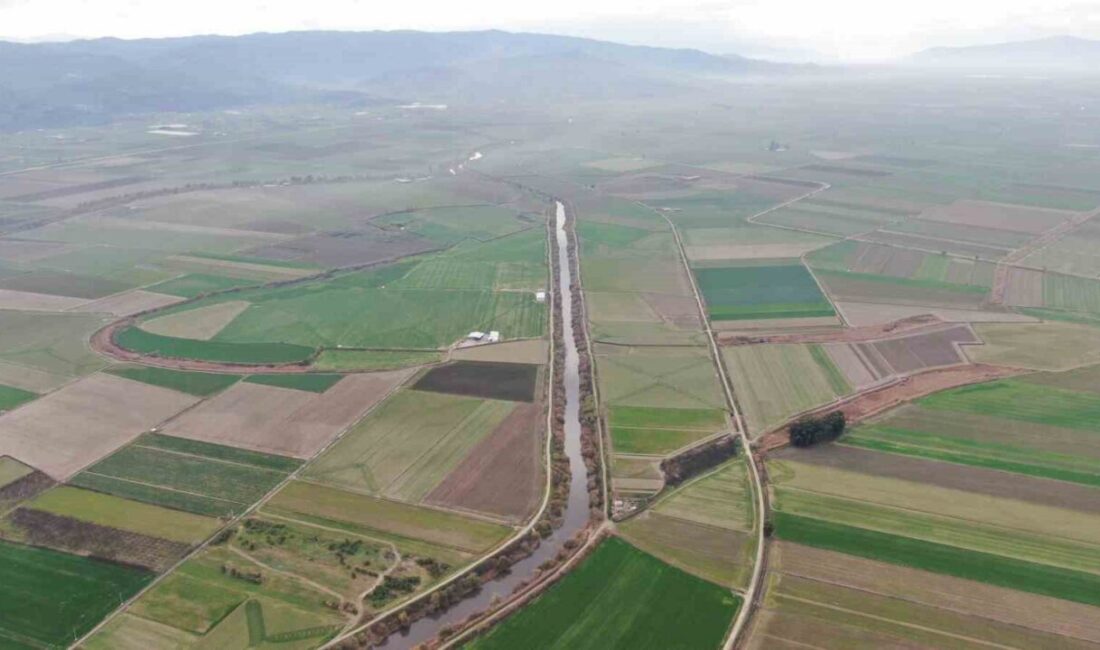 Aralık yağmurları Menderes’in debisini artırdı Büyük Menderes Nehri, kuraklıkla