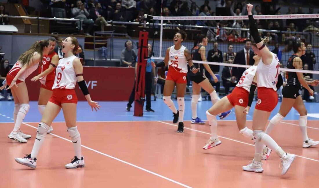 Aras Kargo ile V.Bank, İzmir Atatürk Spor Salonu'nda Sultanlar Ligi