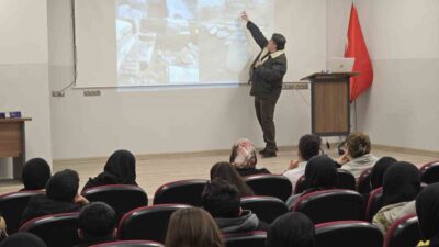 Battalgazi Belediyesi, Arslantepe Höyüğü'nün eğitim çalışmalarını sürdürüyor. "Arslantepe'yi Tanıyoruz" seminerleri