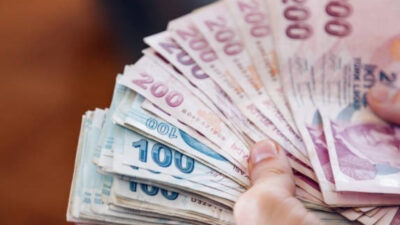 Asgari ücrete ara zam olur mu sorularına Çalışma ve Sosyal