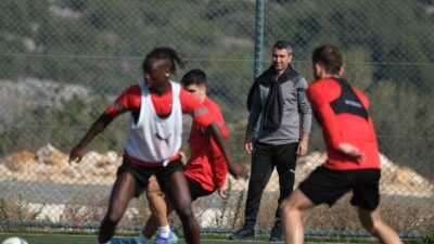 Atakaş Hatayspor, Galatasaray maçı hazırlıklarını Mersin'de sürdürdü. Antrenmanda Yılmaz Bal