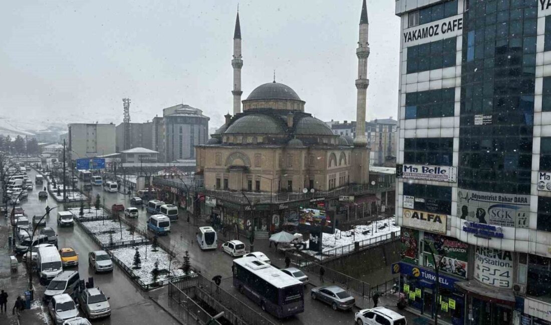 Hakkari'de Anadolu Üniversitesi'nin ardından Atatürk Üniversitesi de açıköğretim sınavlarına ev