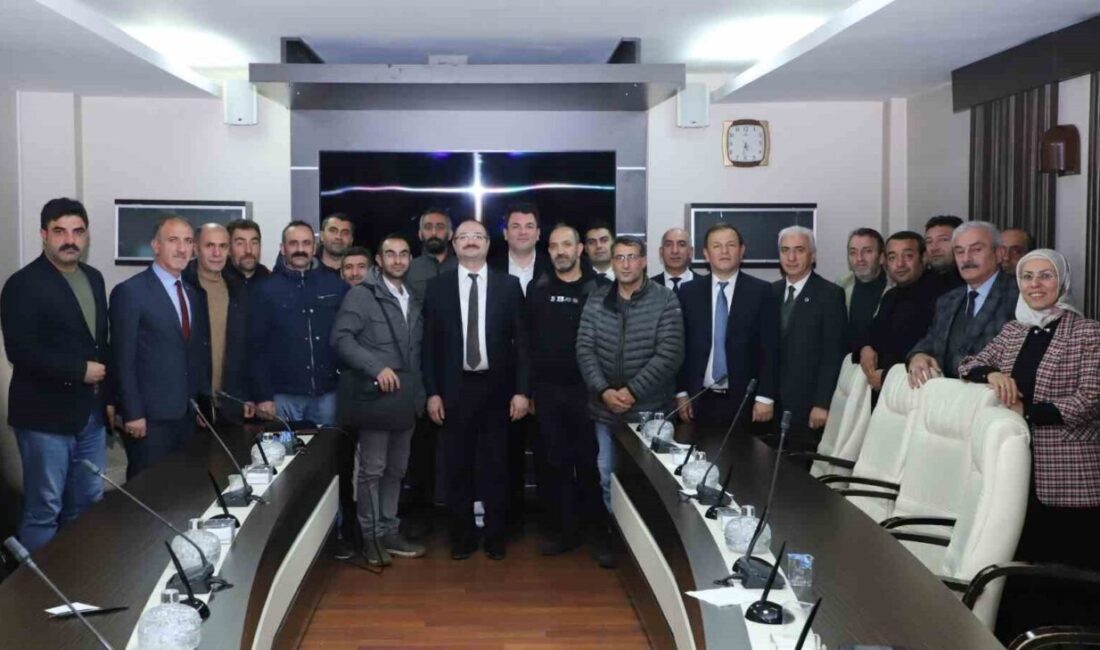 Atatürk Üniversitesi Rektörü Prof.