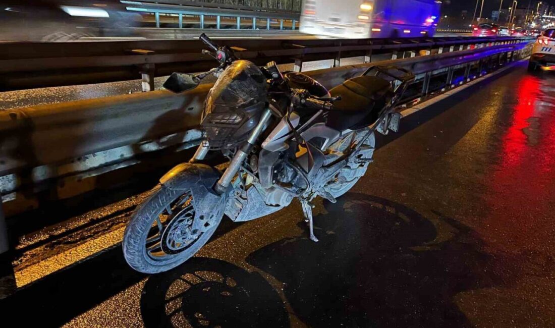 Avcılar E-5’te motosiklet kazası: 1 polis memuru hayatını kaybetti, 1’i ise ağır yaralandı İstanbul Avcılar E-5 Yanyol'unda