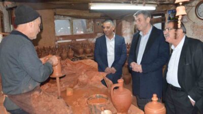 AYESOB Başkanı Muhammet Ali Künkcü, Karacasu'da şoför, sanayi ve çömlekçilik