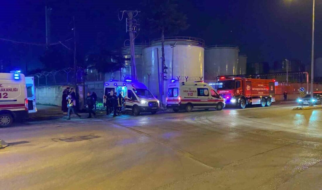 Kocaeli Körfez ilçesindeki Aytemiz Petrol akaryakıt dolum tesisinde çıkan yangında