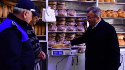 Babaeski ilçesindeki ekmek fırınlarında zabıta ekipleri hijyen ve gramaj denetimi