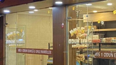 Bağcılar'da akşam saatlerinde bir ekmek fırınına motosikletle gelip silahlı saldırı