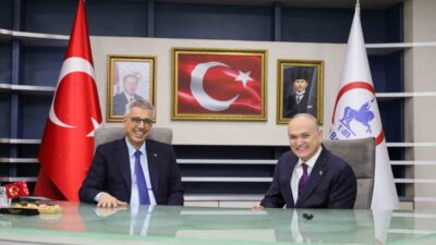 Sağlık Bakanı Kemal Memişoğlu, Düzce Belediye Başkanı Faruk Özlü'yü ziyaret
