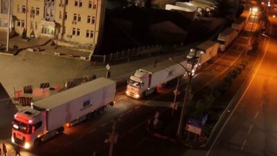 Azerbaycan’ın Başkenti Bakü’den Suriye’ye gitmek üzere yola çıkan, 200 ton