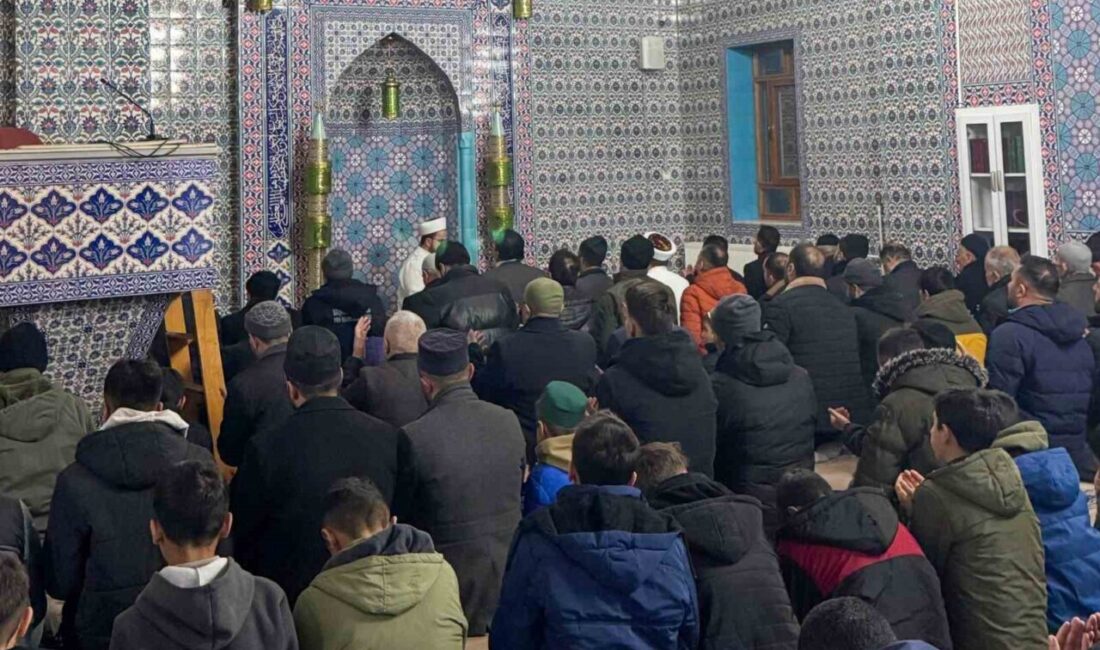 Başkale, yeni yılın ilk sabahında camilerde buluştu Van’ın Başkale Müftülüğü koordinesinde