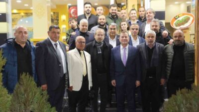 Nizip Belediye Başkanı Ali Doğan, gazetecilerle bir araya gelerek mesleğin