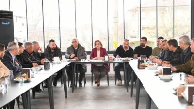 Bozkurt Belediye Başkanı Birsen Çelik, mahalle muhtarlarıyla yapılacak yol çalışmalarını
