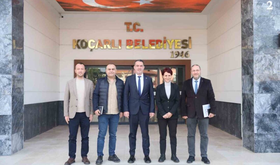 Aydın Büyükşehir Belediyesi yetkilileri, Koçarlı Belediye Başkanı Özgür Arıcı'yı ziyaret