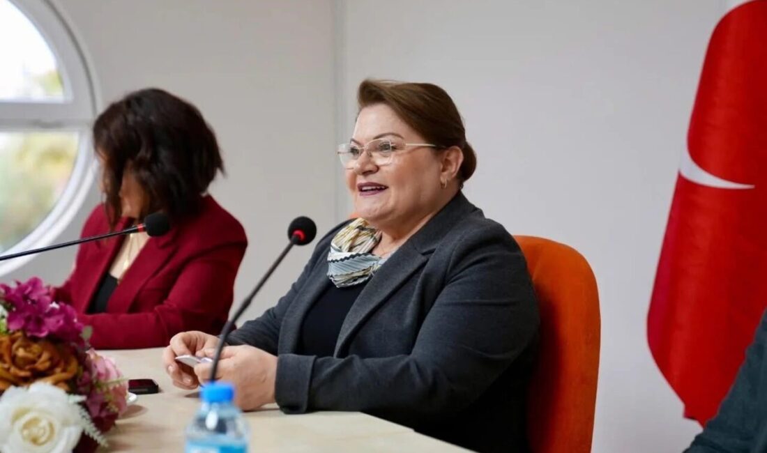 Başkan Gençay, okul aile birliği başkanları ile bir araya geldi Didim Belediye Başkanı Hatice