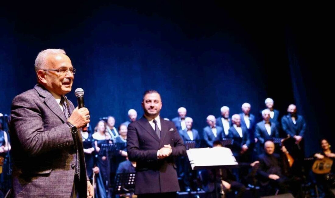 Engin Candan Türk Müziği Topluluğu, Ordu’da Konser Verdi Ordu'da düzenlenen 'İz Bırakan