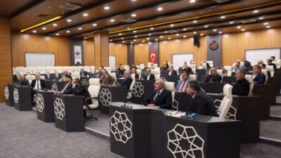 İlkadım Belediye Başkanı İhsan Kurnaz, 2025 için ekonomik büyüme ve