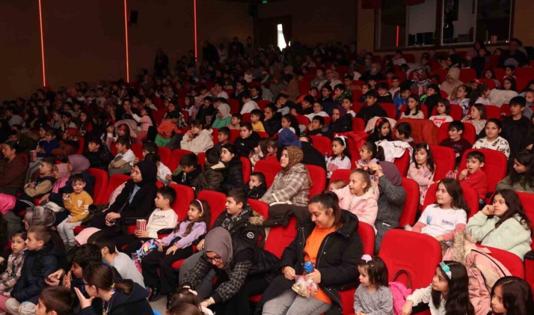 Hacılar Belediye Başkanı Bilal Özdoğan, çocuklar için yarıyıl tatilinde eğlenceli