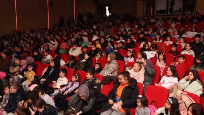Hacılar Belediye Başkanı Bilal Özdoğan, çocuklar için yarıyıl tatilinde eğlenceli