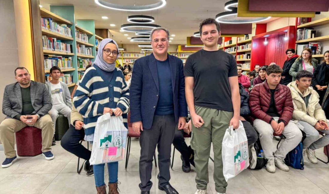Hacılar Belediye Başkanı Bilal Özdoğan, gençlere desteklerini sürdürme sözü verdi.