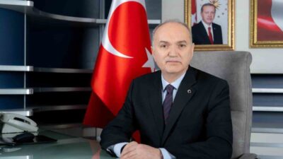 Düzce Belediye Başkanı Faruk Özlü, İstanbul Büyükşehir Belediyesi ve İSKİ'nin