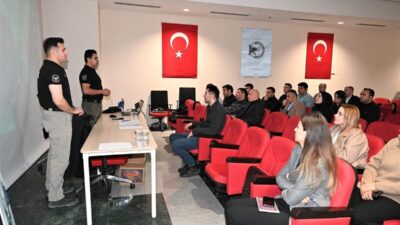 Batman Havalimanı'nda Emniyet Genel Müdürlüğü Koruma Daire Başkanlığı tarafından güvenlik