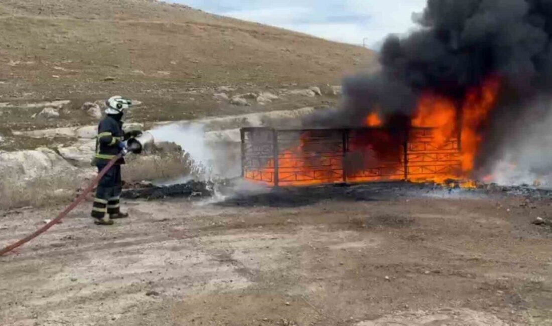 TPAO'ya ait bir petrol kuyusunda çıkan yangın Batman'da itfaiye ekipleri