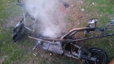 Batman’da seyir halindeki motosiklet aniden alev aldı. Yangın itfaiye ekipleri