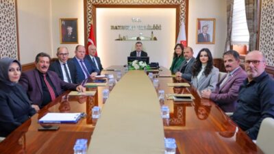 Bayburt Valisi Mustafa Eldivan başkanlığında gerçekleşen EMITT Fuarı hazırlık toplantısında,