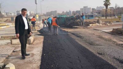 Adıyaman Belediyesi, deprem sonrası kent genelinde yolları yenilemek için 10