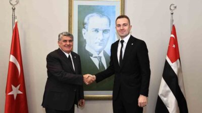 Beşiktaş, milli kaleci Mert Günok ile 2+1 yıllık sözleşme yeniledi.