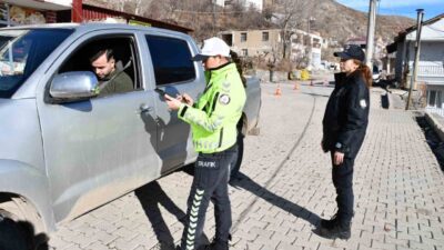 Şırnak'ın Beytüşşebap ilçesinde görev yapan kadın polisler, huzur ve güveni