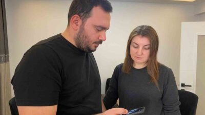 İsrail askerlerinin saldırısı sonucu bir oğlu şehit olan, diğer oğlu