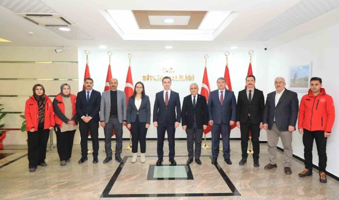 Bitlis’te 7 ilçenin Sosyal Yardımlaşma ve Dayanışma Vakıfları iş birliğiyle