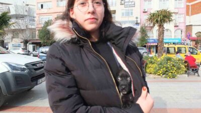 Balıkesir'de, lise öğrencisi Ilgın Duman, "Çirkin Zeytin" adını verdiği köpek