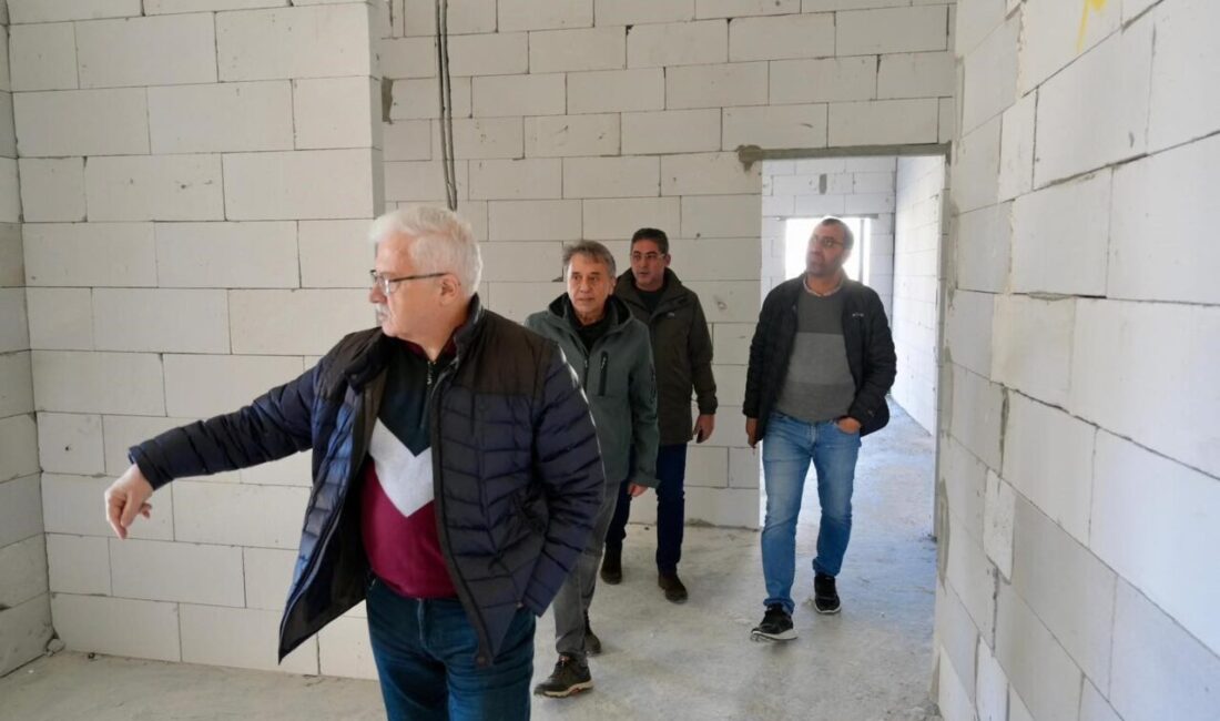 Burhaniye Belediyesi, çocukların gelişimine katkı sağlayacak üçüncü kreşi açmaya hazırlanıyor.