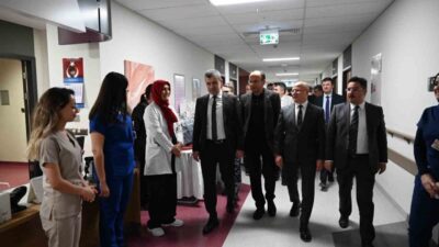 Bursa Şehir Hastanesi’nde 2024’ün son, 2025’in ilk bebekleri dünyaya gözünü