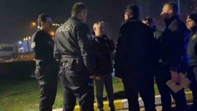 İnegöl'de dolandırılmaya çalışan psikolog Sinan V., polis ekiplerinin müdahalesiyle son