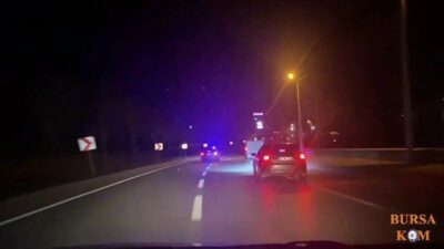 Bursa'da yapılan operasyonda silah kaçakçısı E.A. polis takibi sonrası yakalandı.