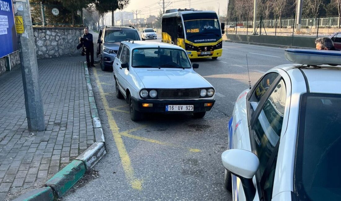 Bursa'da Yenişehir Emniyet Müdürlüğü, 24 saat içinde çalınan otomobili ve