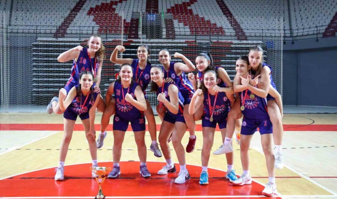 Büyükşehir’in basketbolcu kızları Antalya şampiyonu oldu Antalya Büyükşehir Belediyesi Spor