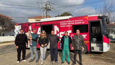 Balıkesir Büyükşehir Belediyesi'nin "Can Dost" adlı yerinde hayvan bakım aracı,