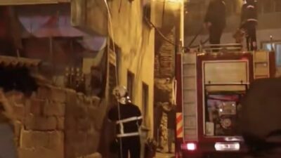 Çanakkale'de Caner Ergin'e ait evde bacadan kaynaklanan yangın çıktı. Olayda