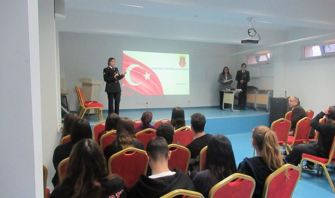 Çanakkale'de jandarma ekipleri tarafından lise öğrencilerine flört şiddeti ve siber