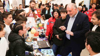 Samsun Canik Belediye Başkanı İbrahim Sandıkçı, 138 bin öğrenciye bilim