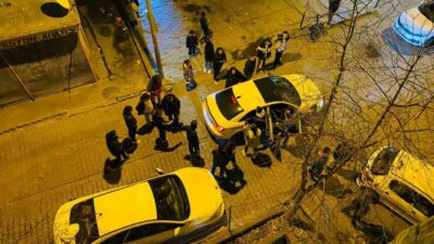 Diyarbakır'ın Yenişehir ilçesinde cezaevinden çıkan kişiyi karşılamak isterken havai fişek