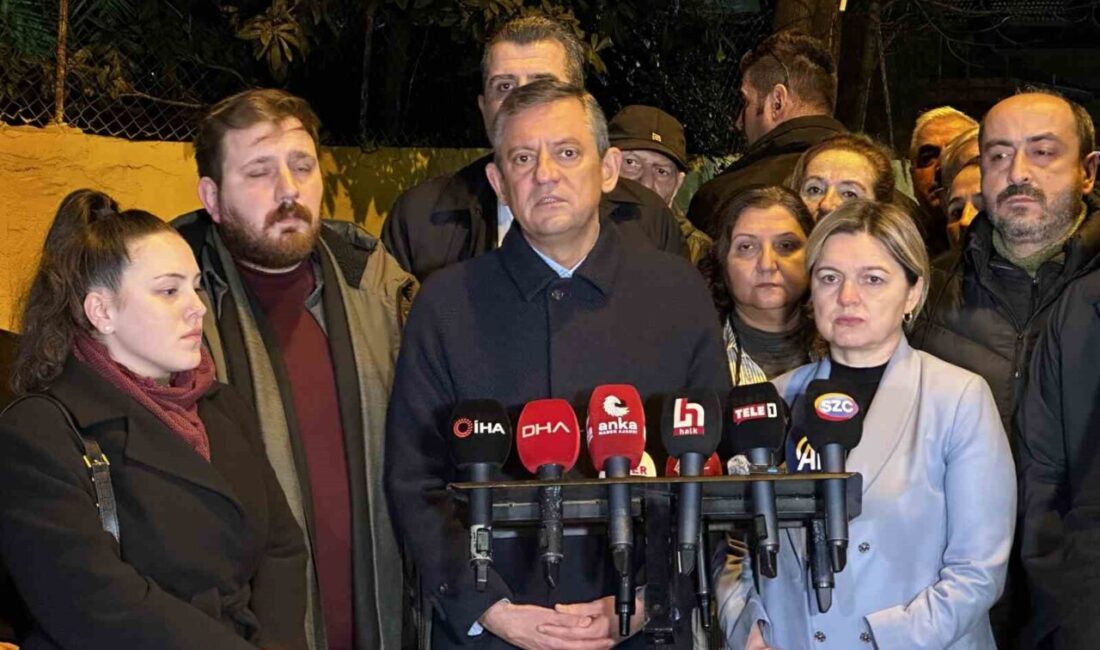CHP Genel Başkanı Özgür Özel, tutuklanan Beşiktaş Belediye Başkanı Rıza
