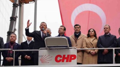 CHP Genel Başkanı Özgür Özel, Beşiktaş Belediye Başkanı Rıza Akpolat'a