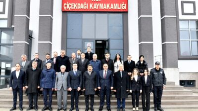 Çiçekdağı ilçesinde, Kırşehir Valisi Murat Sefa Demiryürek başkanlığında Muhtarlar Toplantısı